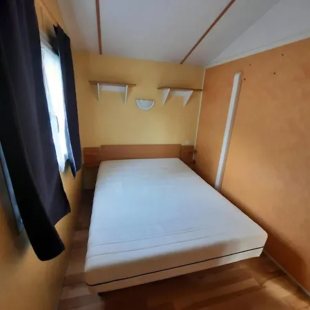 Mobil 2 A 6 Personnes Besse-et-st Anastaise